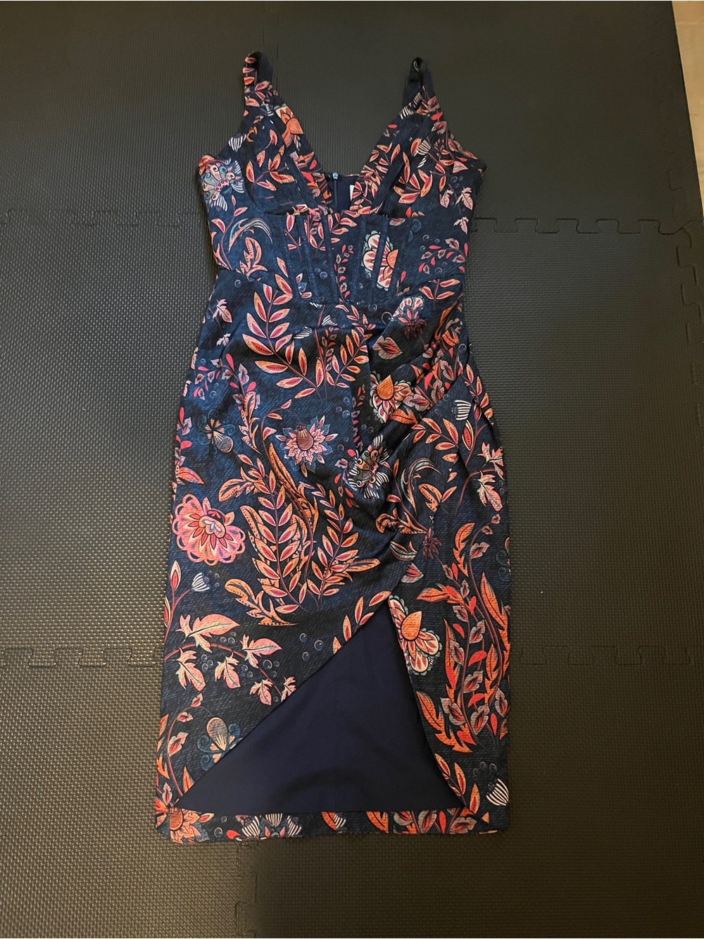 Averie Like New Halley Draped Midi Dress Flowery Print on Cobalt Blue Small - Picture 2 of 7